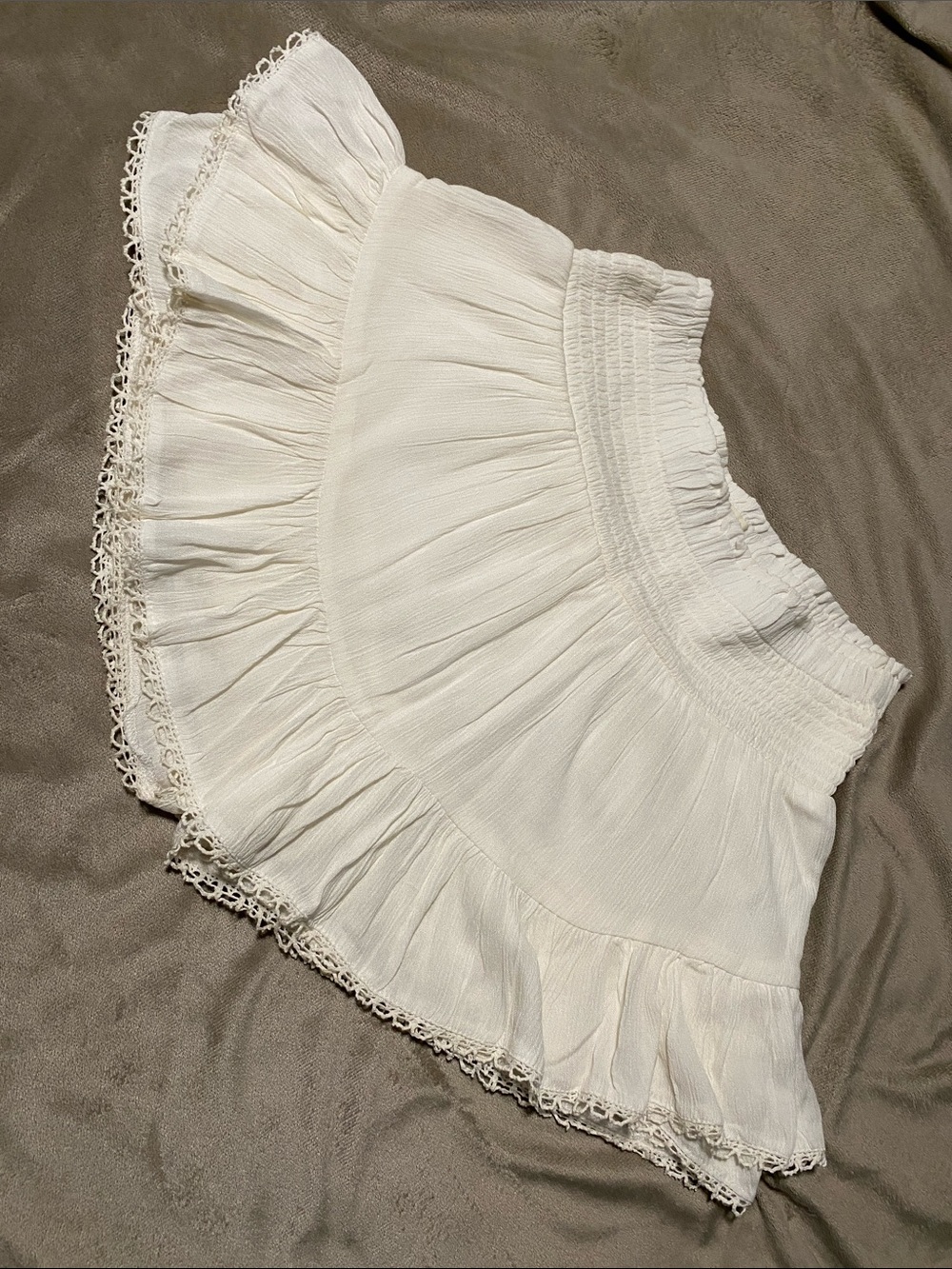 Aeropostale White Ruffled Mini Skirt
